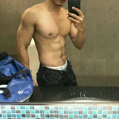 男生腹肌頭像帥氣撩人高清 2020男生腹肌頭像半身照不像網圖