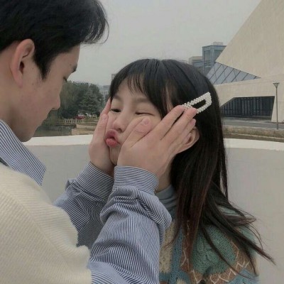 00后微信情侶頭像一對兩張 你的未來我奉陪到底