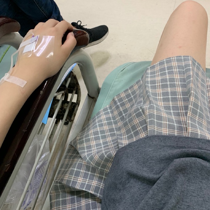 女生輸液好看手背照片真實(shí) 女生輸液圖片真實(shí)照片2019無水印