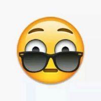 emoji和他的小伙伴搞笑表情 和我說話請投幣