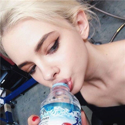 歐美范女生頭像超級(jí)酷2020 愿你有酒可喝有人可靠