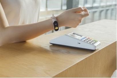 小米手環(huán) 5 NFC 版 Mi Pay 功能正式上線：支持銀聯(lián)卡支付
