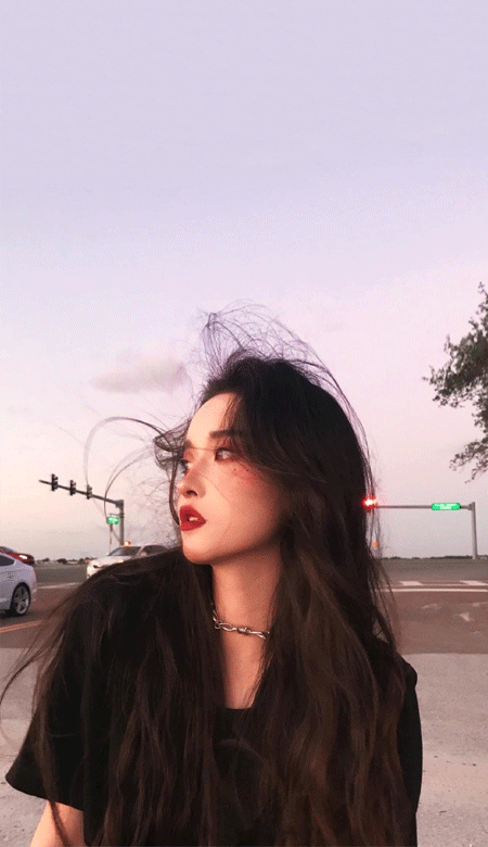 2021讓人驚呼驚艷的氣質絕塵女生壁紙 驚艷了時光的女生皮膚