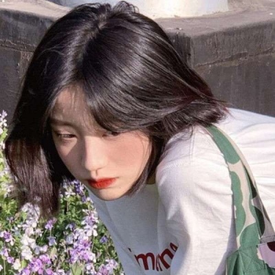 一組絕美女生氣質脫俗抖音頭像 某個人的出現而讓世界變的豐盈