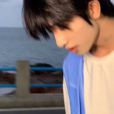 2021陽光帥氣清晰QQ男頭 都在用不同的方式長大誰也沒輕輕松松