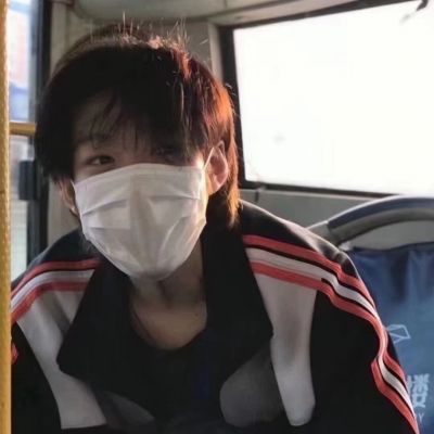 2022男生頭像ins風(fēng)文藝很清新 生活溫暖順心此外別無他求