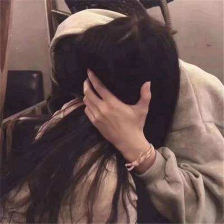 2022超級浪漫讓人害羞的情侶接吻圖片真人 沒人告訴我開心比對錯重要