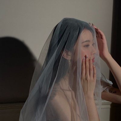 唯美又有點傷感的女生好看頭像 2022很有意境的喪系女頭合集