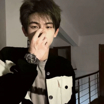 陽光氣質男生頭像很精致個性 沒有回應的喜歡沒人能堅持太久