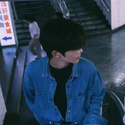 不明顯的情侶頭像2022最新版 其余的其余人生自有安排