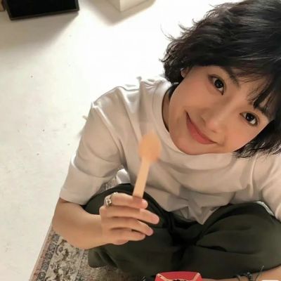 很高級的女生微信頭像2022最新 或許年輕和遺憾總綁在一起