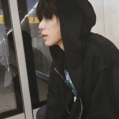 男生頭像ins高級質感真人很氣質 這世界有時很苦我想做你的那顆糖