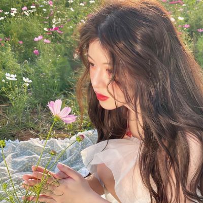 清冷中帶著艷麗的女頭好看 很高級的又很質感的女頭