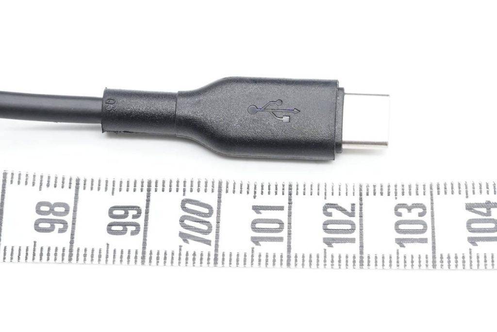 內(nèi)置英集芯IP5389 SOC芯片，一芯管五口，羅馬仕65W移動(dòng)電源拆解